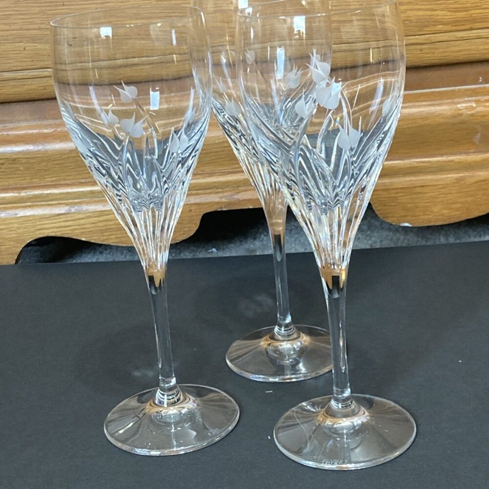 DAVINCI Italy Pisa Floral Elegant Etched Crystal Wine Glasses RETIRED 3-Glasses